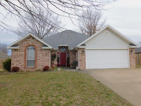 110 Birch St, Centerton, AR 72719 photo 1