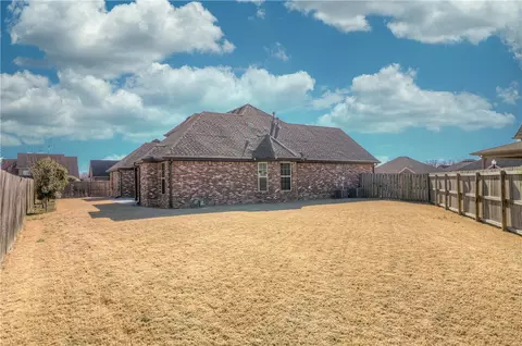 7242 Avery Ln, Springdale, AR 72762 photo 3