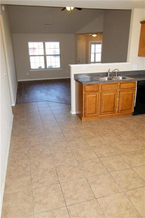 521 Lasso Ln, Centerton, AR 72719 photo 9