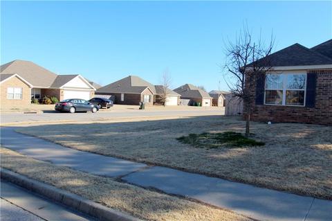 521 Lasso Ln, Centerton, AR 72719 photo 3