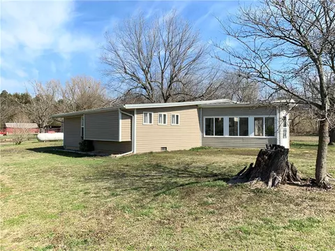 12697 Cincinnati Rd, Summers, AR 72769 photo 2