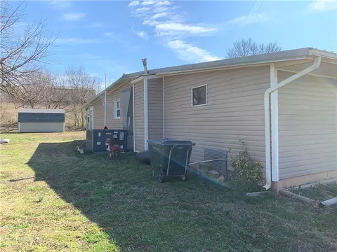 12697 Cincinnati Rd, Summers, AR 72769 photo 3
