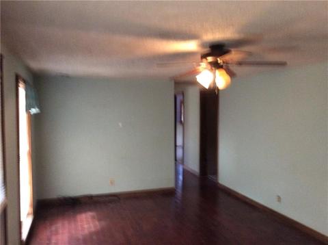 136 Maple St, Saint Paul, AR 72760 photo 3