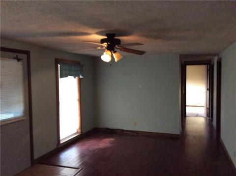 136 Maple St, Saint Paul, AR 72760 photo 4