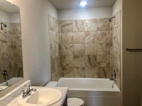 1660 Edinburgh Dr, Centerton, AR 72719 photo 4