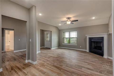 3187 Oglethorpe St, Springdale, AR 72764 photo 2