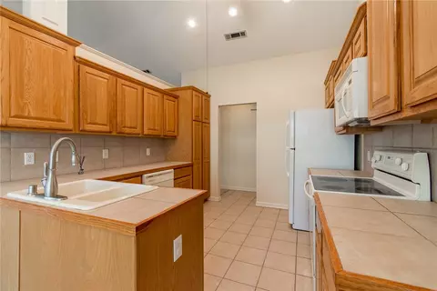 3470 Eaglecrest Cir, Springdale, AR 72762 photo 9