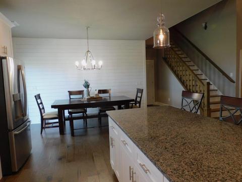 960 Silver Maple St, Centerton, AR 72719 photo 9