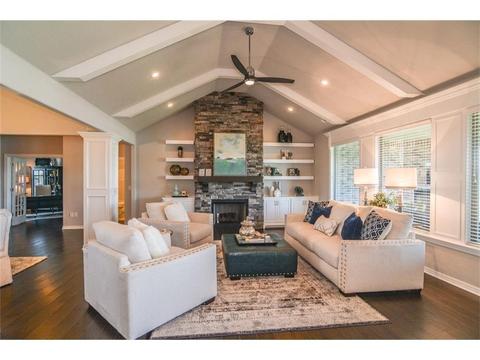 1330 Montieri Dr, Centerton, AR 72719 photo 3