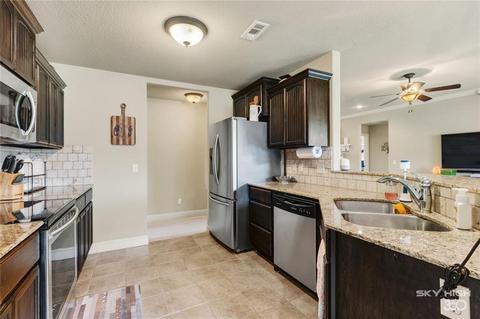401 Torino Pl, Centerton, AR 72719 photo 7