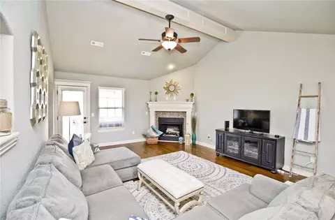 213 Peyton St, Lowell, AR 72745 photo 4