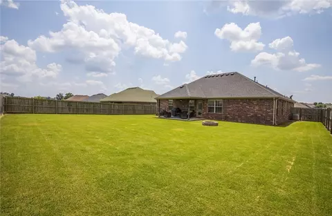 213 Peyton St, Lowell, AR 72745 photo 21