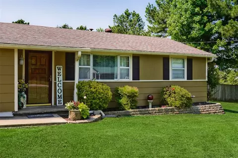 1781 Dodd Ave, Springdale, AR 72764 photo 2