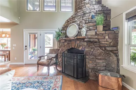 18660 Eagle Bend Rd, Springdale, AR 72764 photo 4