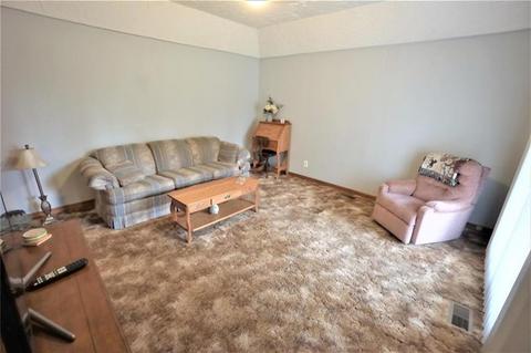 104 Broadway St, Exeter, MO 65647 photo 6