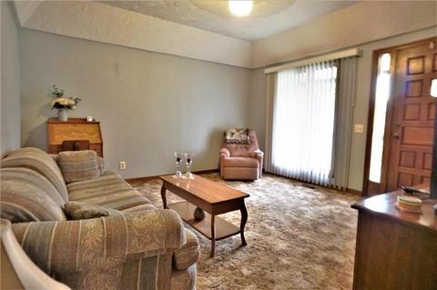 104 Broadway St, Exeter, MO 65647 photo 5