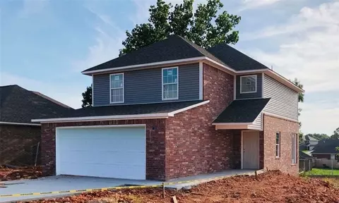 809 Brook St, Gentry, AR 72734 photo 2