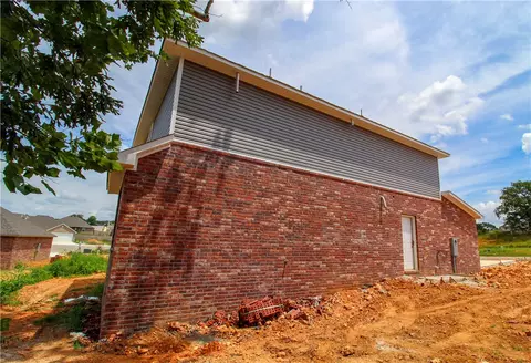 809 Brook St, Gentry, AR 72734 photo 8