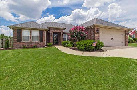 211 Coopers Way, Centerton, AR 72719 photo 1