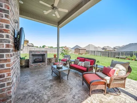 1300 Solata St, Centerton, AR 72719 photo 6