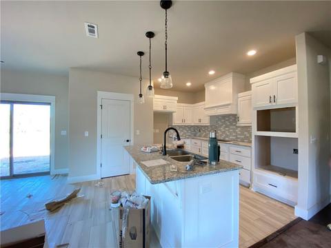 424 Ramsey St, Gentry, AR 72734 photo 4