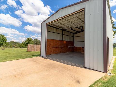 2118 N Main St, Jay, OK 74346 photo 9