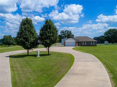 2118 N Main St, Jay, OK 74346 photo 1