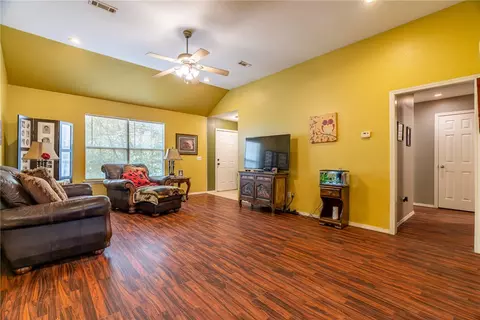 6 N Cedar Ave, West Fork, AR 72774 photo 3