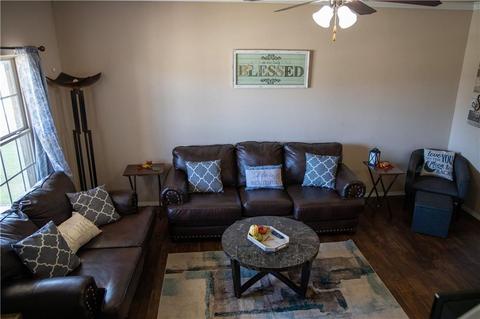 1304 Walker Dr, Rogers, AR 72756 photo 4