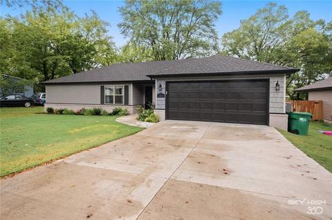 364 Fair St, Centerton, AR 72719 photo 1