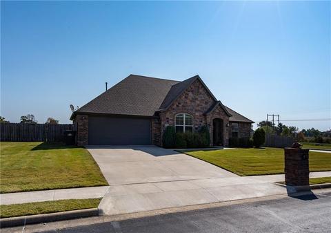 525 Thrush St, Lowell, AR 72745 photo 2