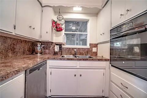 715 Mill St, Springdale, AR 72764 photo 5