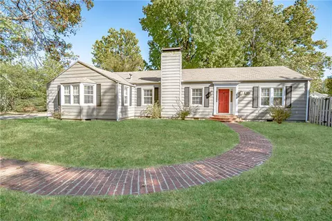 715 Mill St, Springdale, AR 72764 photo 1