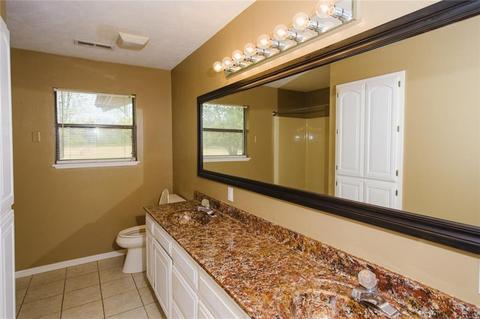 935 E Main St, Gentry, AR 72734 photo 19