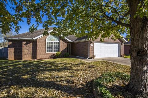201 Hailey Dr, Centerton, AR 72719 photo 1