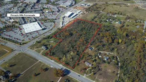 3131 W Perry Rd, Rogers, AR 72758
