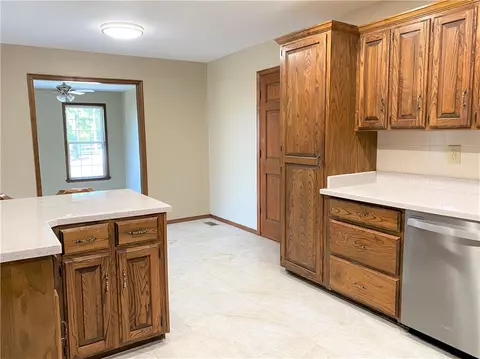 820 Riverview Dr, Alma, AR 72921 photo 7