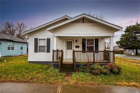 703 Center Ave, Springdale, AR 72764 photo 1
