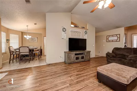 105 Birch St, Centerton, AR 72719 photo 5