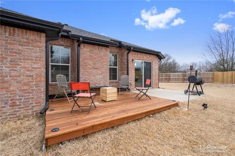 210 Alexandra Loop, Elkins, AR 72727 photo 24