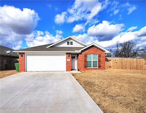 1011 E Sumac St, Rogers, AR 72756 photo 1