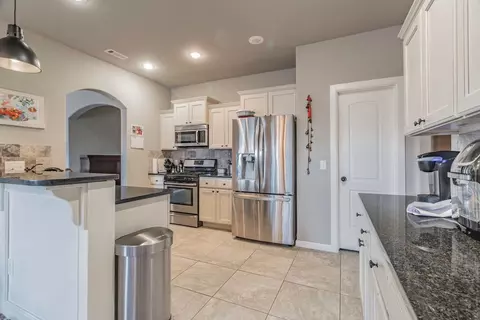 1740 Abbey Ln, Centerton, AR 72719 photo 9