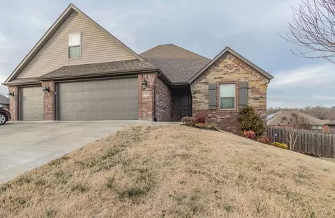 1740 Abbey Ln, Centerton, AR 72719 photo 1