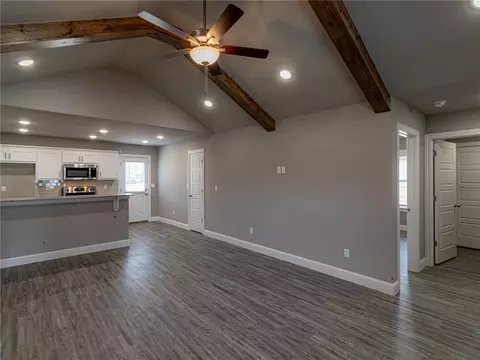 507 E Wire Ridge Dr, Rogers, AR 72758 photo 2