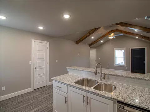 507 E Wire Ridge Dr, Rogers, AR 72758 photo 8
