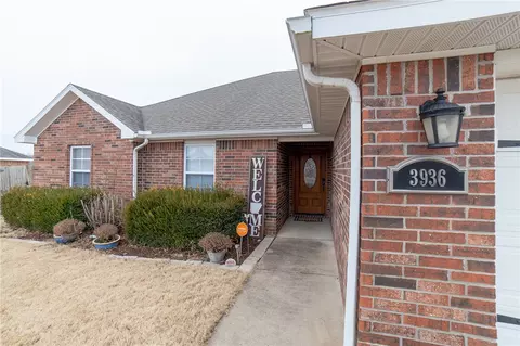 3936 Solitude St, Springdale, AR 72764 photo 1