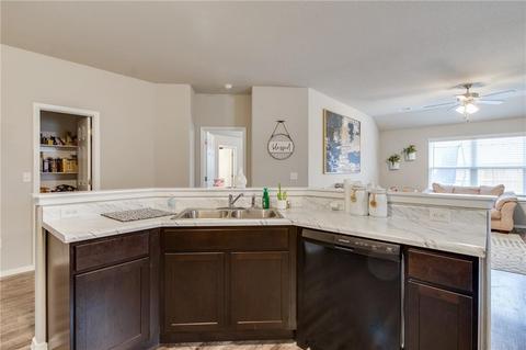 1620 Edinburgh Dr, Centerton, AR 72719 photo 9