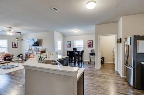 1620 Edinburgh Dr, Centerton, AR 72719 photo 7