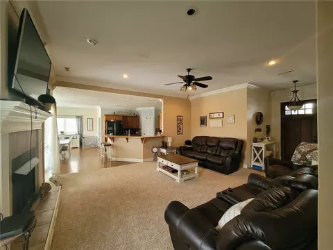 126 Hoss St, Centerton, AR 72719 photo 4