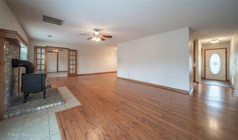 17857 Broadview Dr, Springdale, AR 72764 photo 4